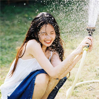 浙江伴游女生方忆彤的资料