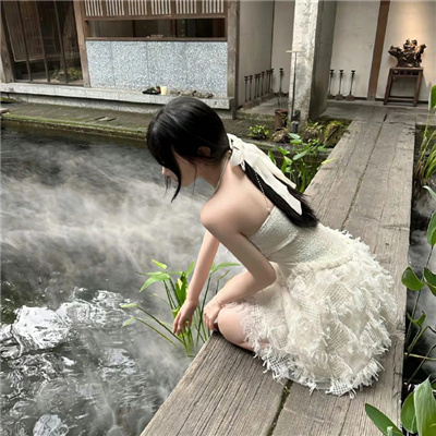 浙江伴游女生仇吉月的资料